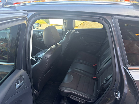 Ford Kuga 11 of 29