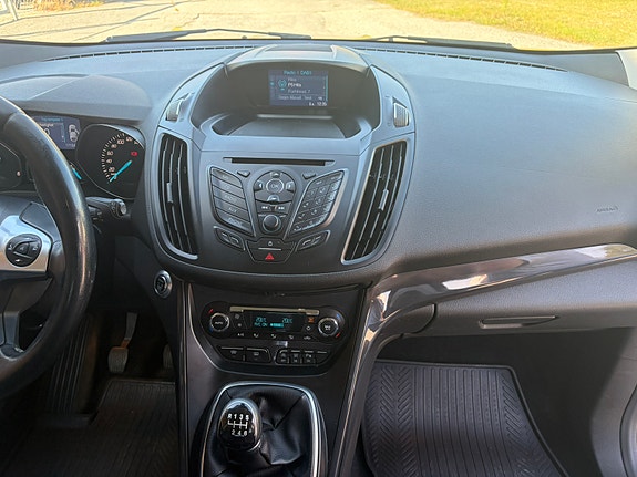 Ford Kuga 16 of 29