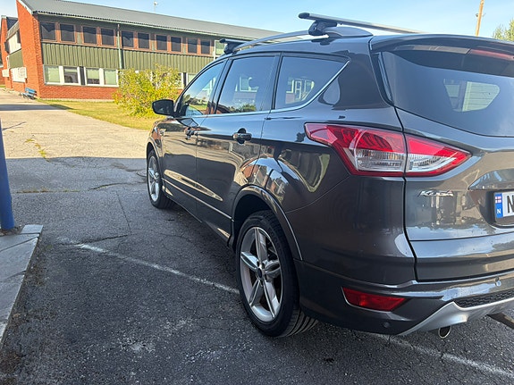 Ford Kuga 4 of 29