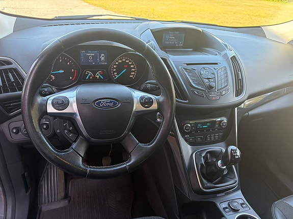 Ford Kuga 18 of 29