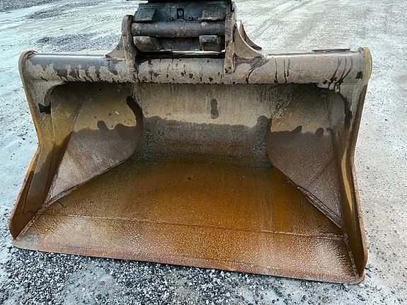 Hitachi ZX 225 US LC-6 8 of 12