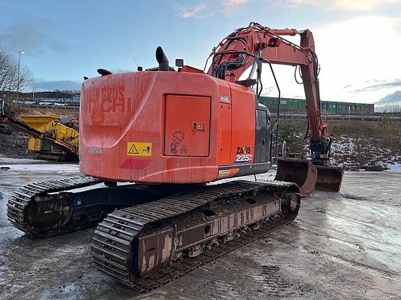 Hitachi ZX 225 US LC-6 4 of 12