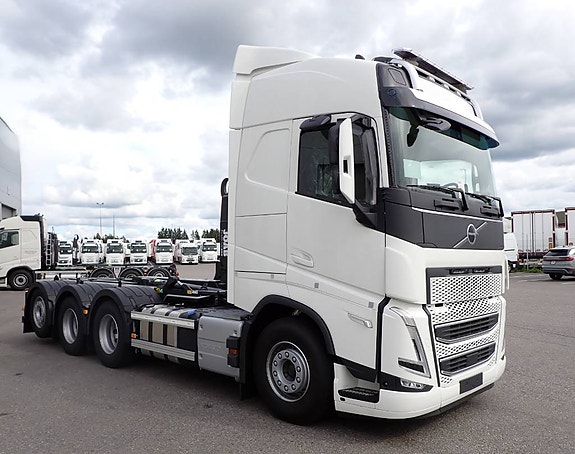 Volvo 8x4 Tridem 5 of 13
