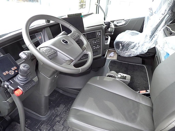 Volvo 8x4 Tridem 12 of 13