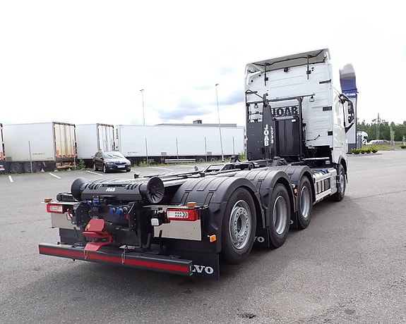 Volvo 8x4 Tridem 8 of 13