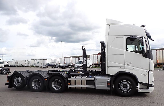 Volvo 8x4 Tridem 6 of 13