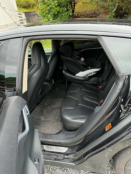 Tesla Model S 14 of 15