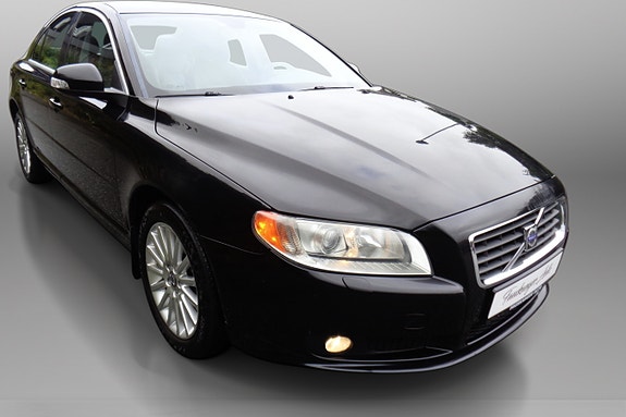 Volvo S80 9 of 30