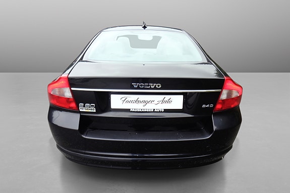 Volvo S80 4 of 30