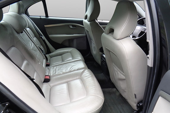Volvo S80 17 of 30
