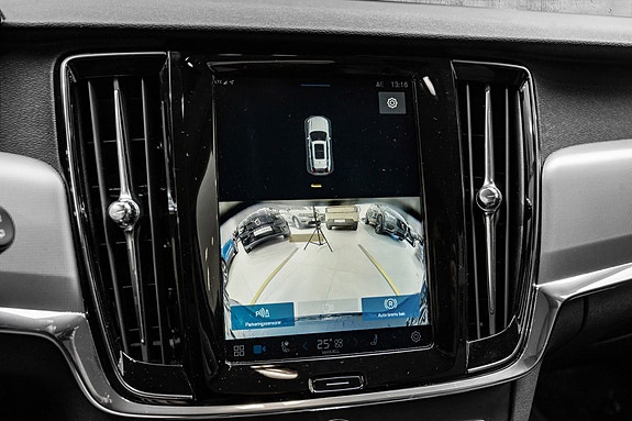 Volvo V90 21 of 29