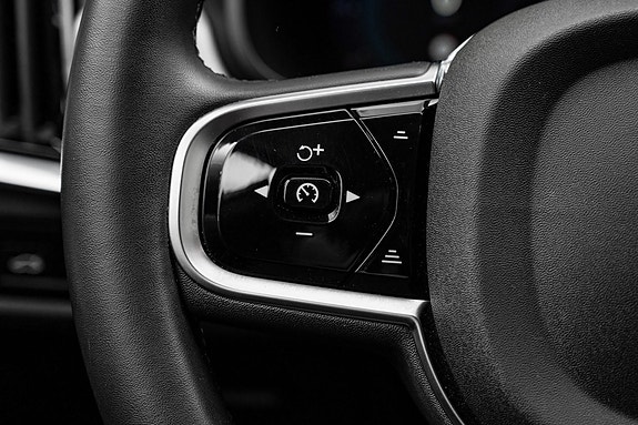 Volvo V90 16 of 29
