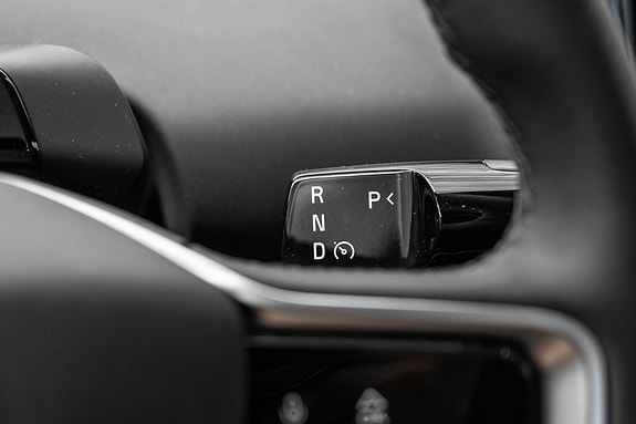 Volvo EX30 17 of 30