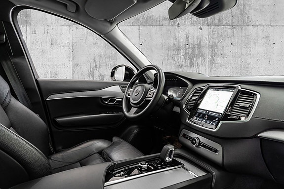 Volvo XC90 28 of 30