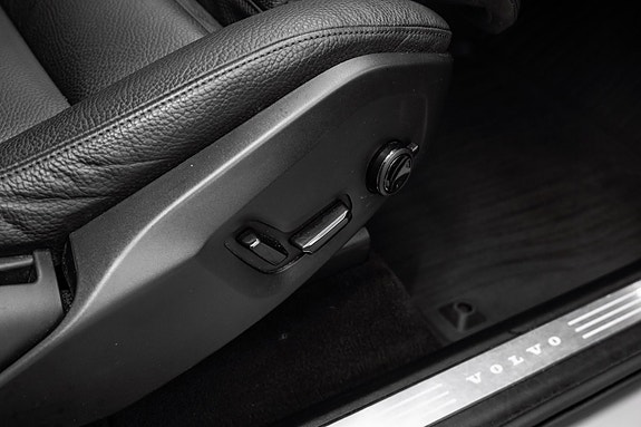 Volvo XC90 27 of 30