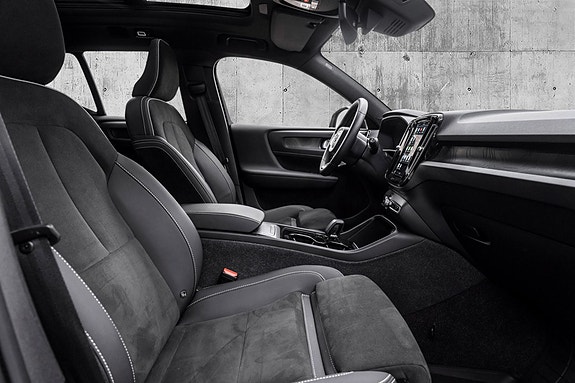 Volvo XC40 25 of 29