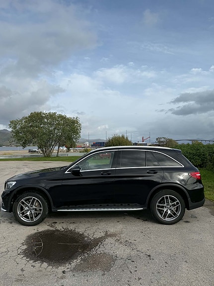 Mercedes-Benz GLC250 d 6 of 23