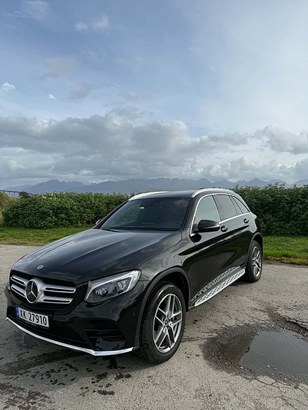 Mercedes-Benz GLC250 d 3 of 23