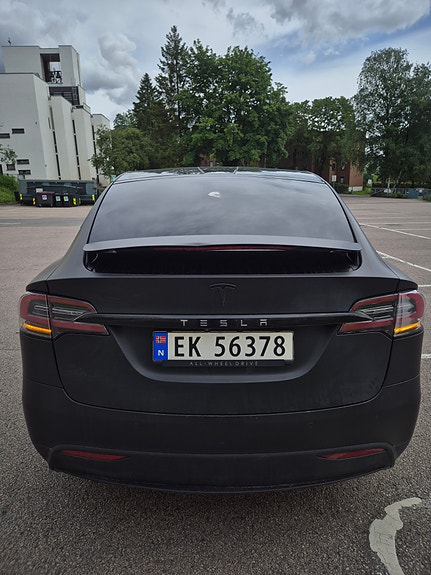 Tesla Model X 3 of 14