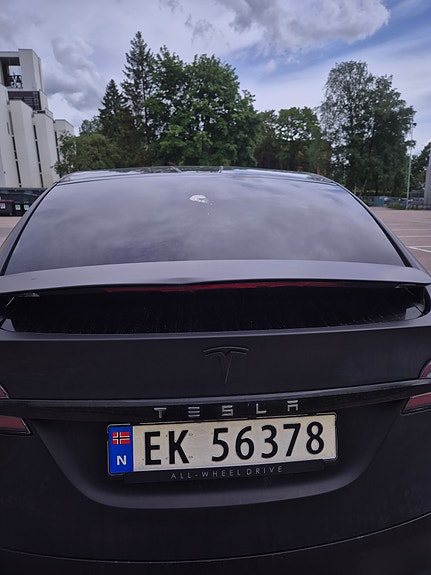 Tesla Model X 6 of 14