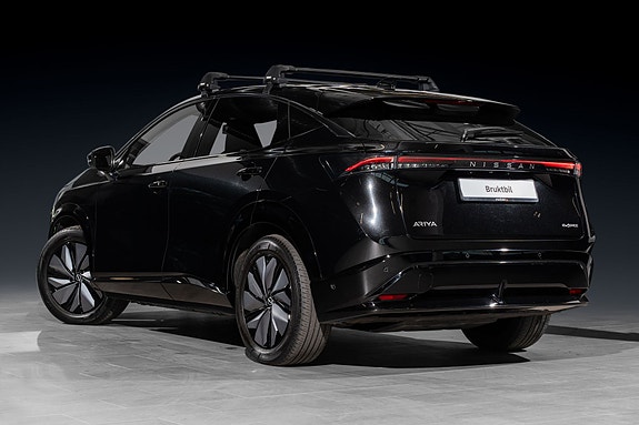 Nissan Ariya 6 of 30