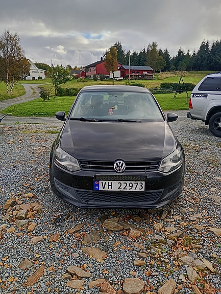 Volkswagen Polo 2 of 4