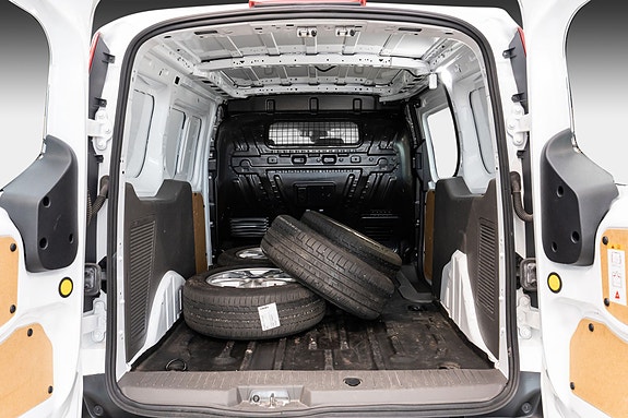 Ford Transit Connect 25 of 25