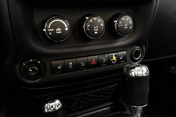 Jeep Wrangler Unlimited 21 of 26