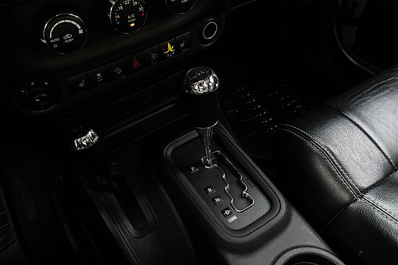 Jeep Wrangler Unlimited 20 of 26