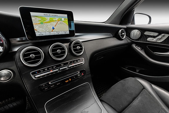 Mercedes-Benz GLC220 d 14 of 30