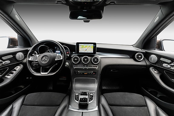 Mercedes-Benz GLC220 d 28 of 30