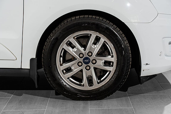 Ford Transit Connect 10 of 25