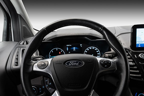 Ford Transit Connect 11 of 25