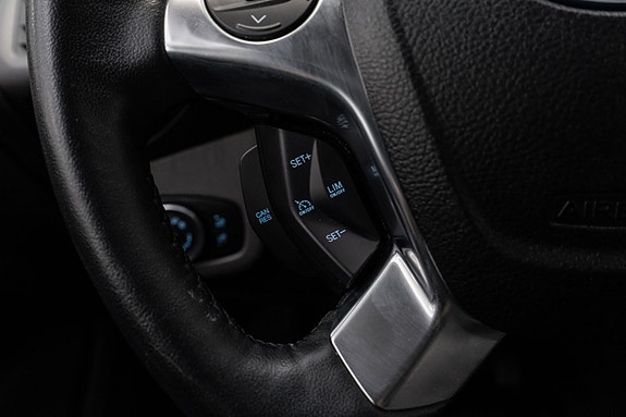 Ford Transit Connect 12 of 25