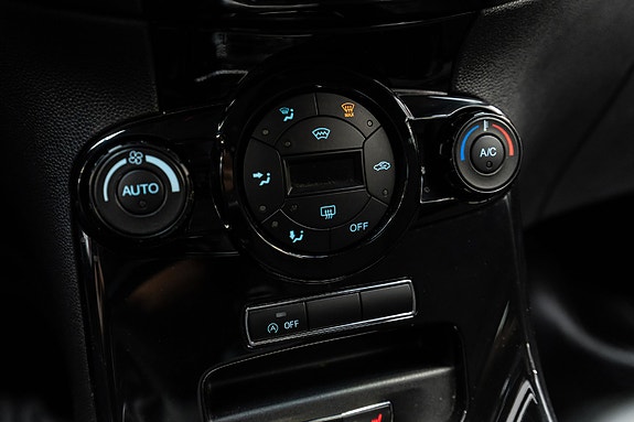 Ford Fiesta 15 of 21