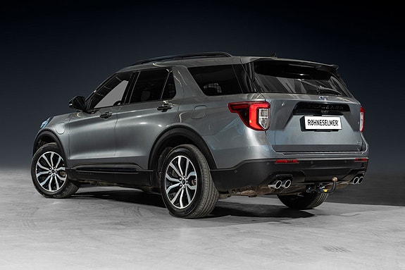 Ford Explorer 6 of 30