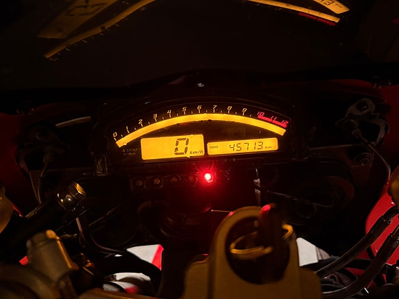 Honda VTR 1000 SP1 7 of 12