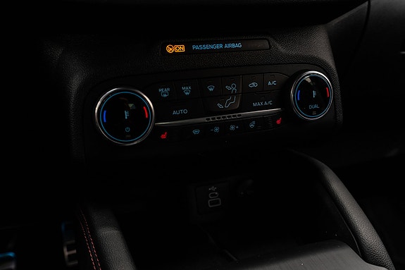 Ford Kuga 16 of 29