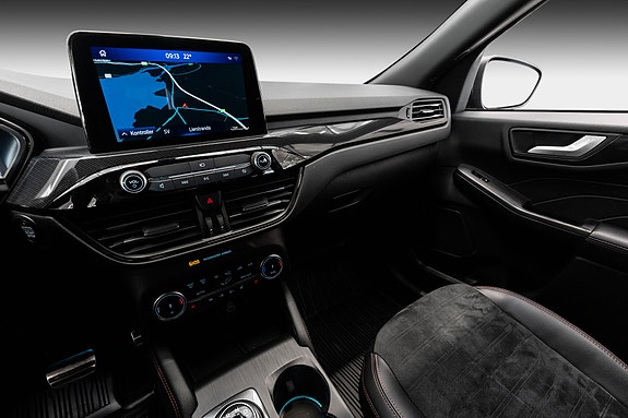 Ford Kuga 14 of 29
