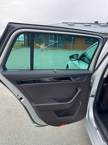 Skoda Superb 14 of 30