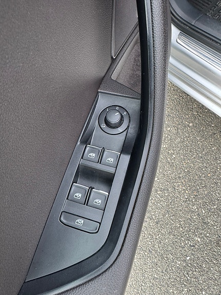 Skoda Superb 27 of 30