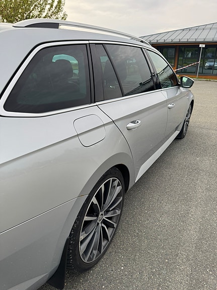 Skoda Superb 24 of 30