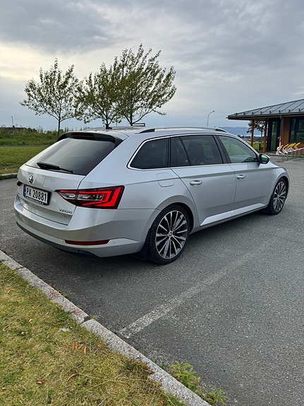 Skoda Superb 4 of 30