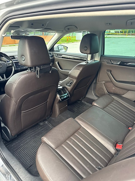 Skoda Superb 25 of 30