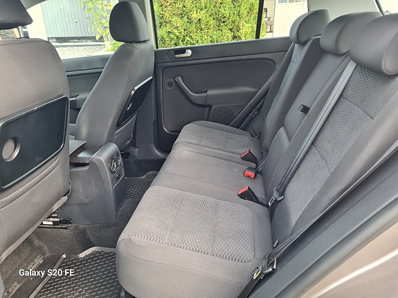 Volkswagen Golf Plus 11 of 17