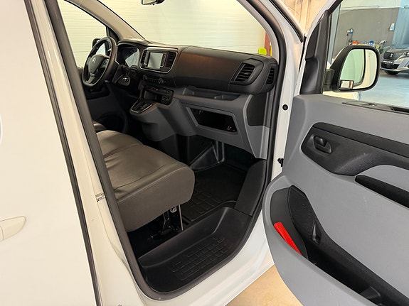 Citroen E-Jumpy 30 of 30