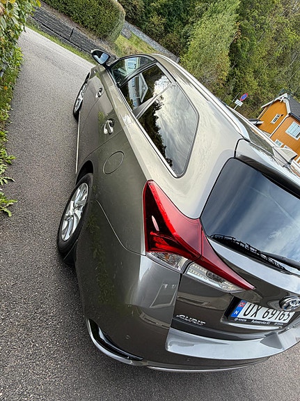 Toyota Auris 4 of 25