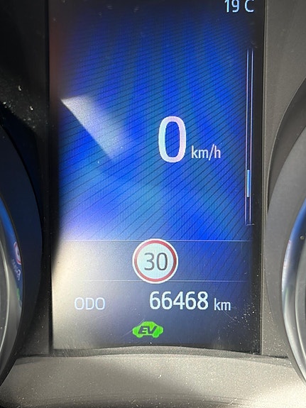 Toyota Auris 18 of 25