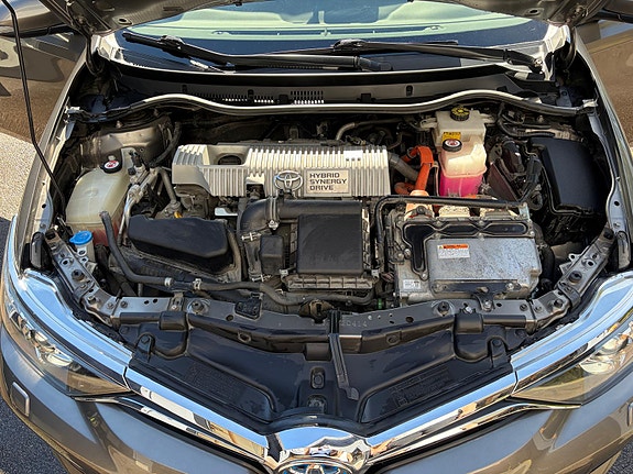 Toyota Auris 14 of 25