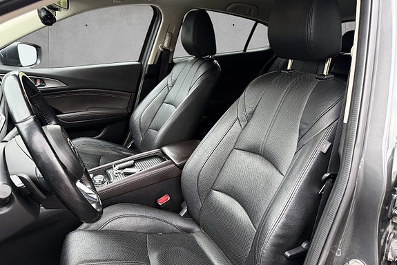 Mazda 3 28 of 30